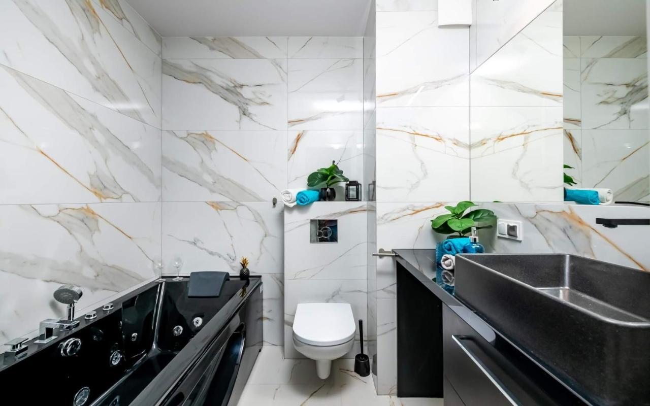 Loveroom Panorama Park Jacuzzi Białystok Dış mekan fotoğraf