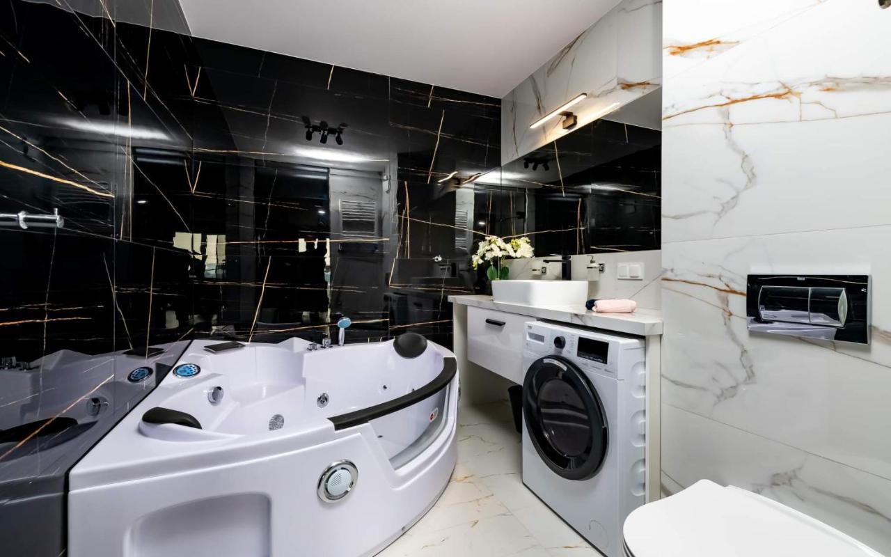 Loveroom Panorama Park Jacuzzi Białystok Dış mekan fotoğraf